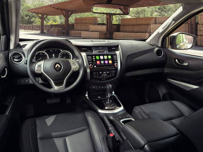 Renault Alaskan 2017 interior