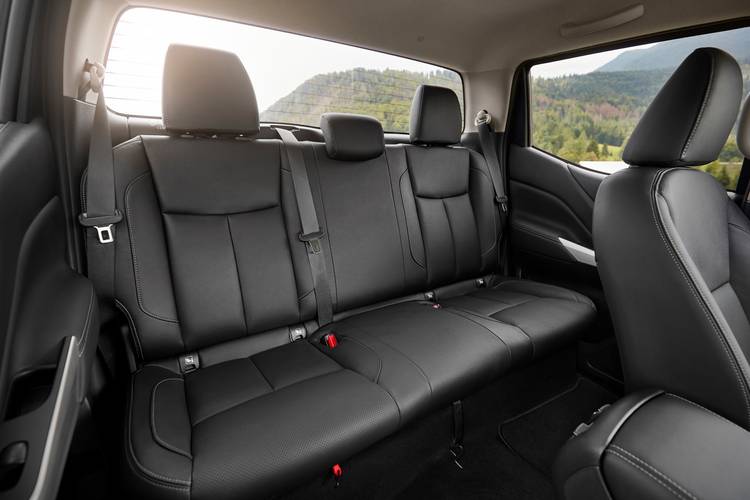 Renault Alaskan 2018 rear seats