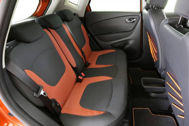 Renault Captur J87 2015 rear seats