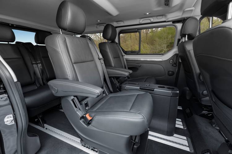Renault Trafic SpaceClass facelift 2021 rear seats