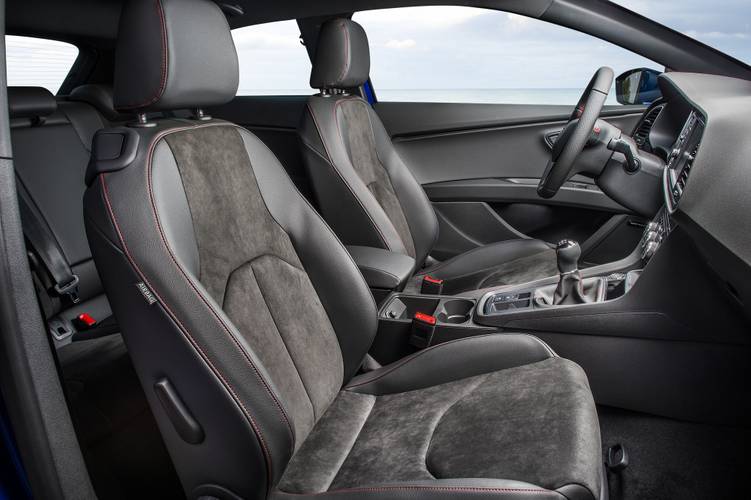 Seat Leon FR 5F facelift 2017 vorn sitzt