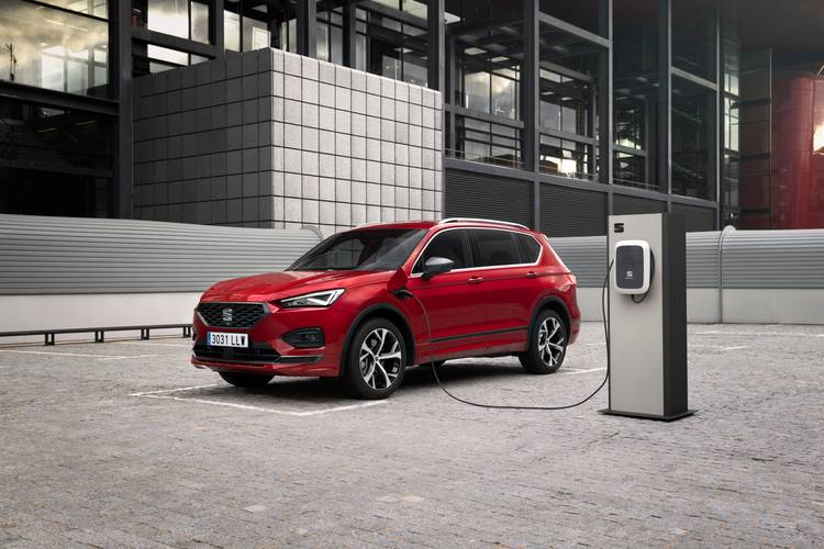 Seat Tarraco E-Hybrid KN2 2021 charging