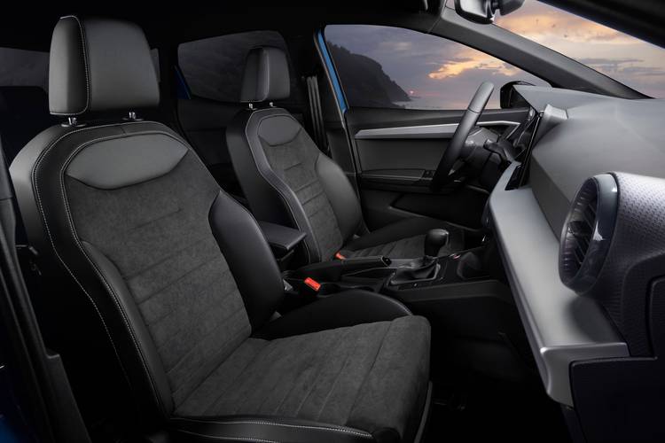 Seat Ibiza 6F KJ1 2019 przednie fotele