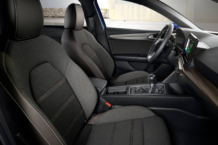 Seat Leon KL8 ST 2020 front seats