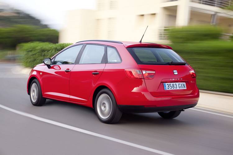 Seat Ibiza ST 6J 2011 station wagon