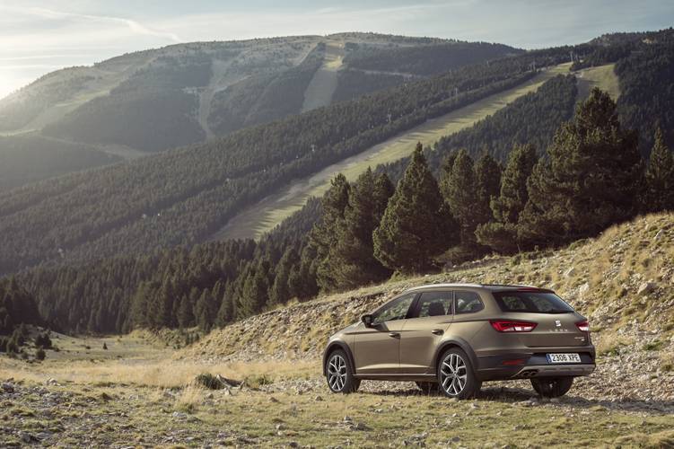 Seat Leon 5F X-Perience 2014 familiar