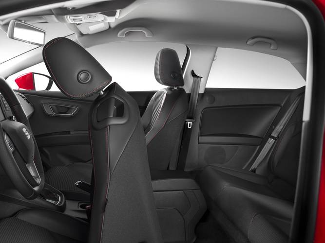 Seat Leon 5F 2014 rear seats