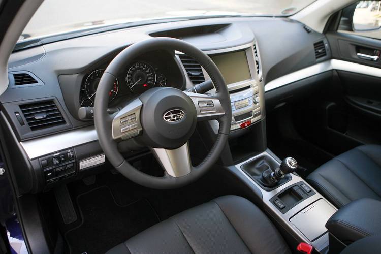 Subaru Lagacy 2010 BR interior