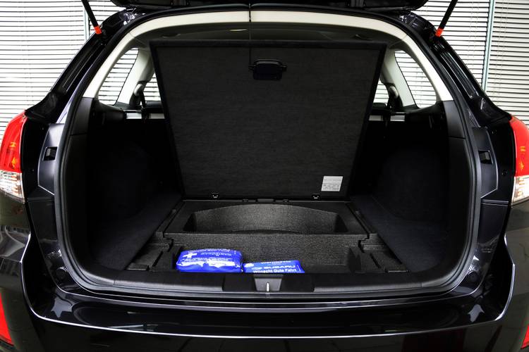 Subaru Outback BR facelift 2014 bagażnik