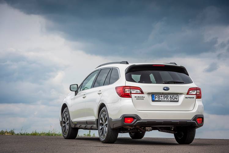 Subaru Outback BS facelift 2019 familiare