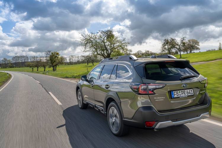 Subaru Outback BT 2020 familiar