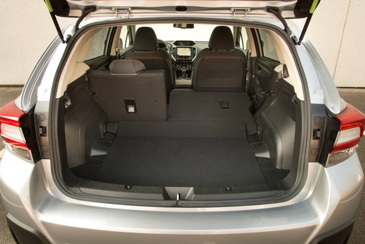 Subaru XV GT 2018 sklopená zadní sedadla