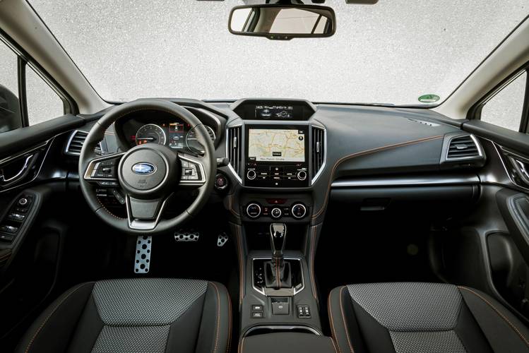 Interno di una Subaru XV GT 2017