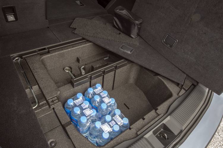 Subaru Levorg VM 2015 bagagliaio