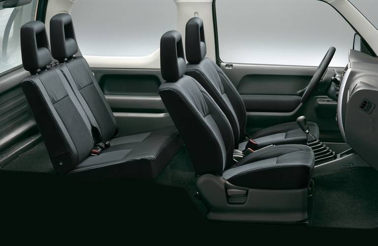 Suzuki Jimny Facelift 2009 rear seats