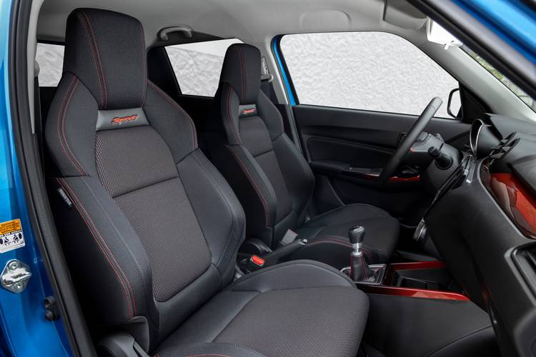 Suzuki Swift Sport A2L 2021 voorstoelen