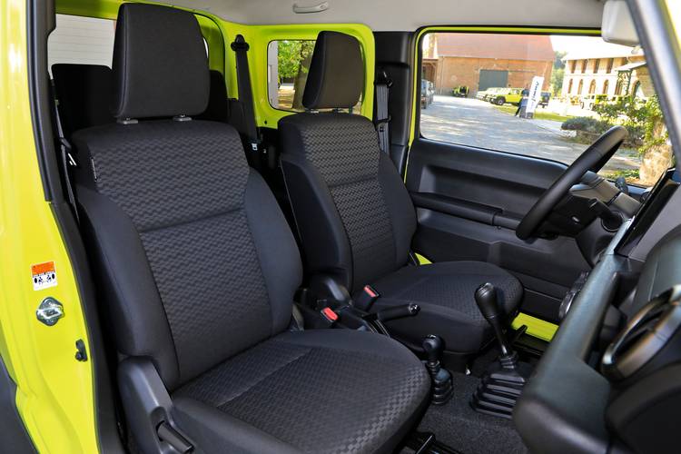 Suzuki Jimny JB 2020 přední sedadla