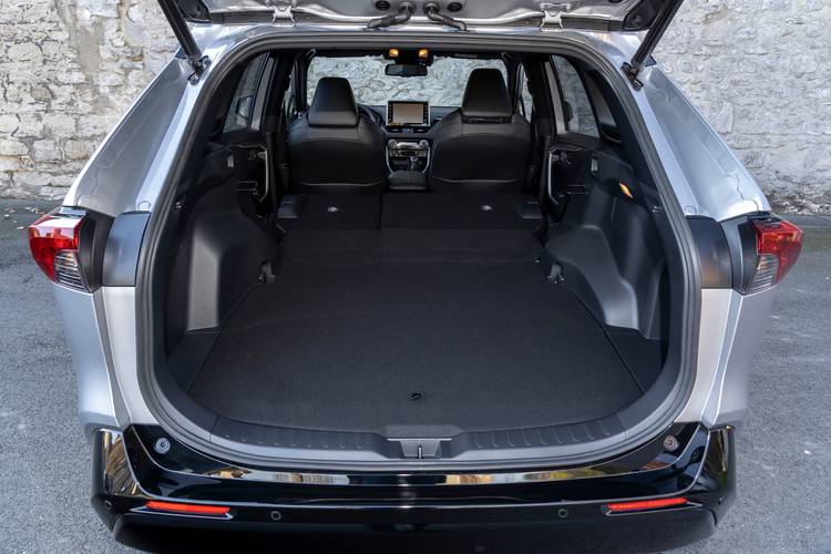 Suzuki Across 2021 rear folding seats