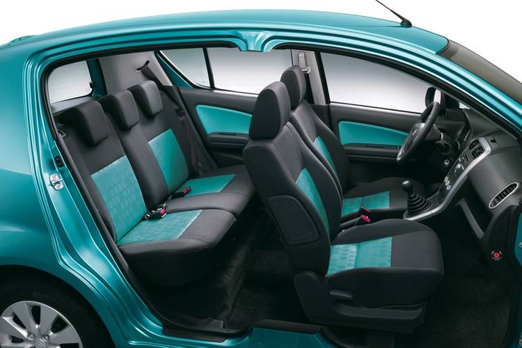 Suzuki Splash 2009 front seats