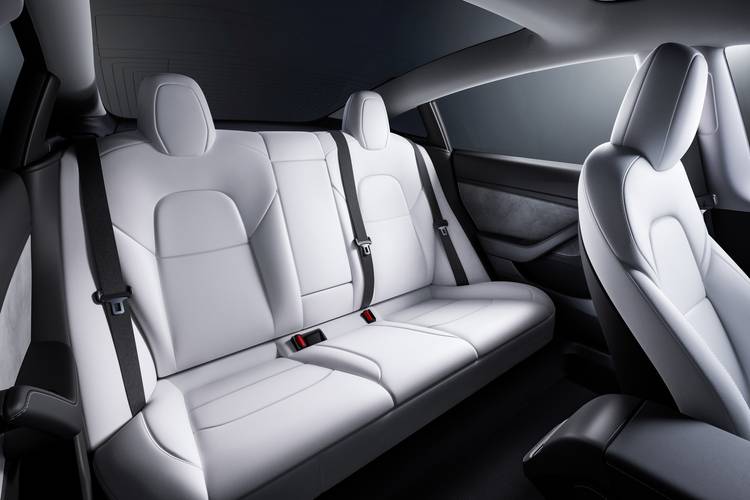 Tesla Model 3 2021 rear seats