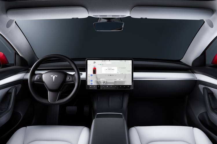 Tesla Model 3 2022 interior
