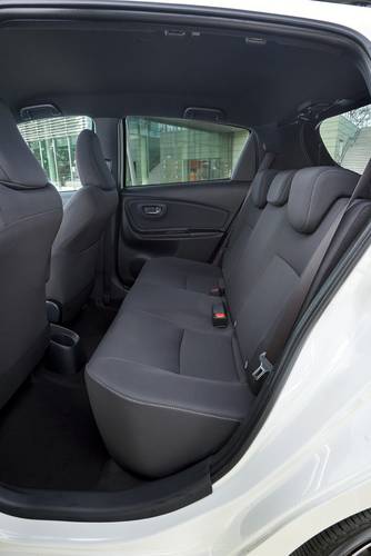 Toyota Yaris XP130 facelift 2018 zadní sedadla