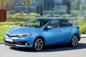 Toyota Auris E180 2015