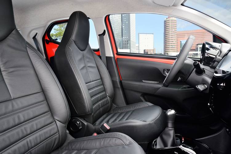 Toyota Aygo AB40 2015 front seats
