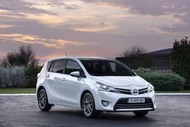 Toyota Verso AR20 2013