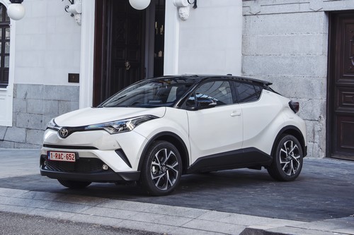 Toyota C-HR AX10 2016