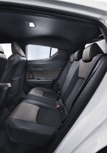 Toyota C-HR AX10 2018 rear seats