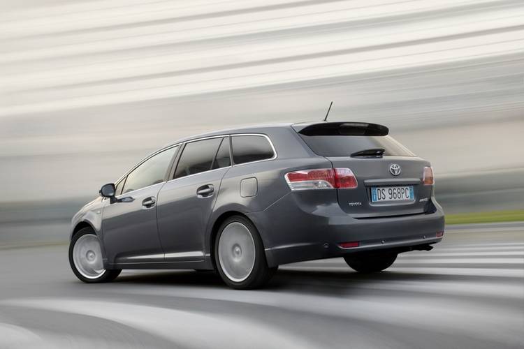 Toyota Avensis T270 2009 station wagon