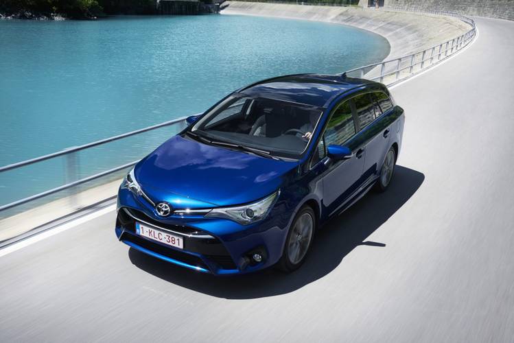 Toyota Avensis T270 Touring Sports facelift 2015 kombi