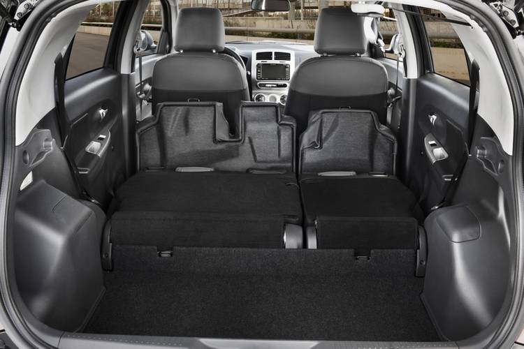 Toyota Urban Cruiser XP110 2009 rear folding seats