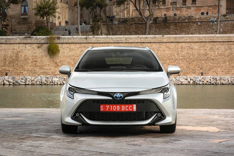 Toyota Corolla Touring Sports E210 2019 kombi