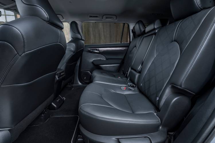 Banquette arrière de la Toyota Highlander XU70 2021