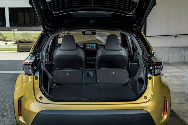 Toyota Yaris Cross XP210 2022 bagageruimte tot aan voorstoelen