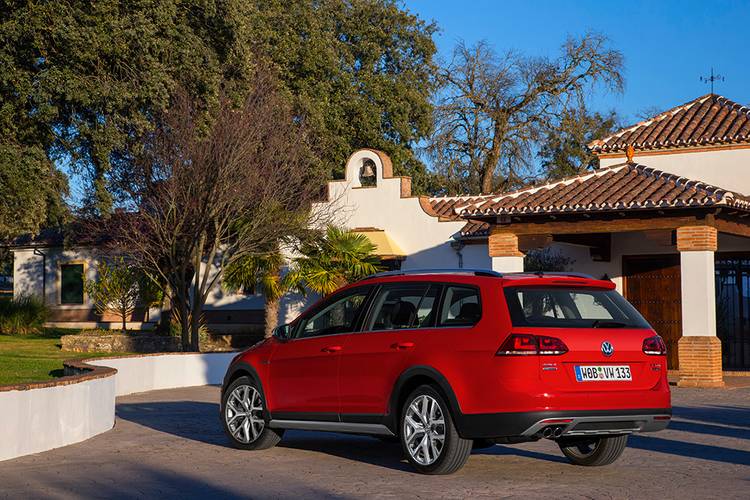 Volkswagen Golf 5G VW 2016 Alltrack kombi
