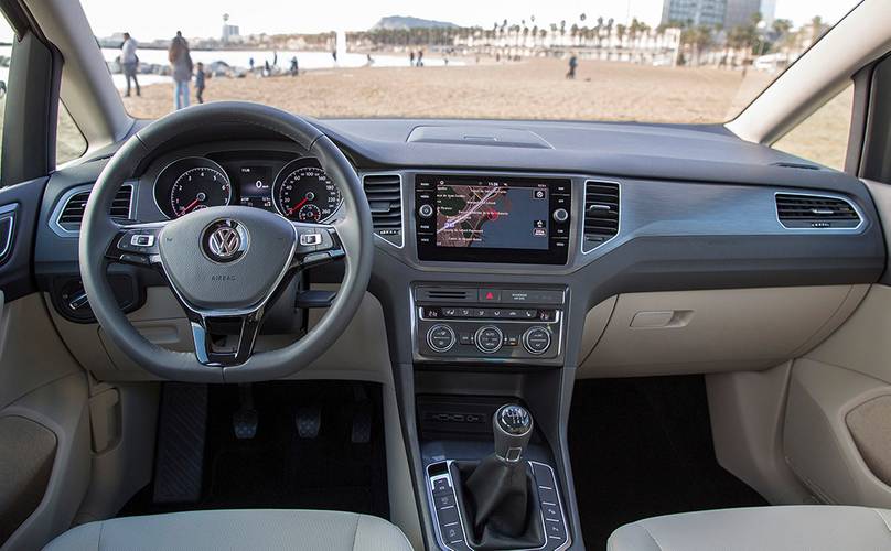 Volkswagen VW Golf Sportsvan 2017 facelift interior