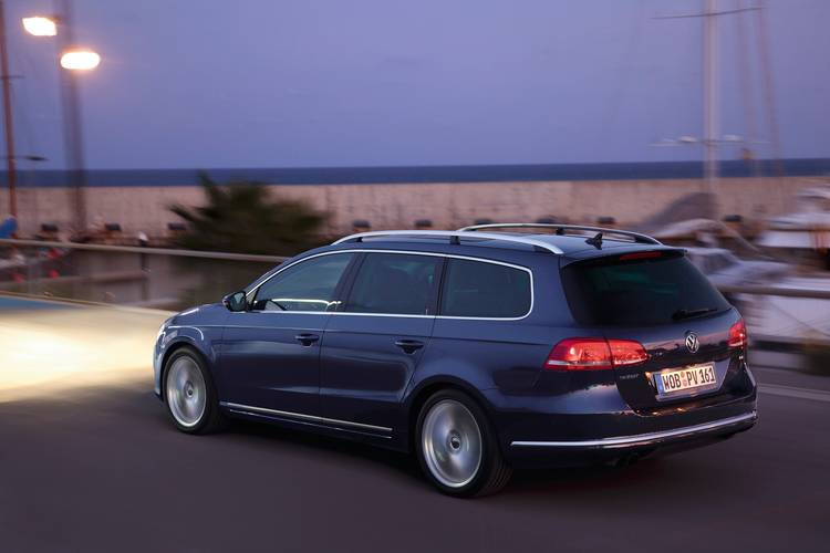 Volkswagen Passat B7 Variant 2011 kombi