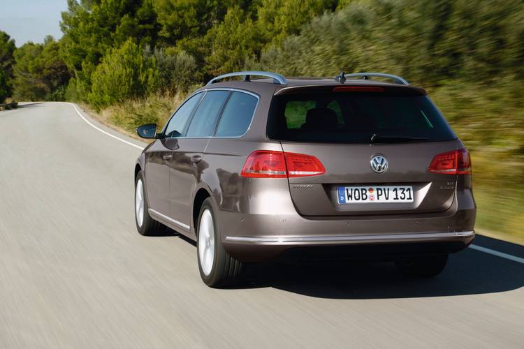 Volkswagen Passat B7 Variant 2012 wagon