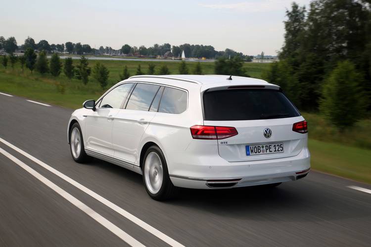 Volkswagen VW Passat B8 Variant GTE 2018 wagon