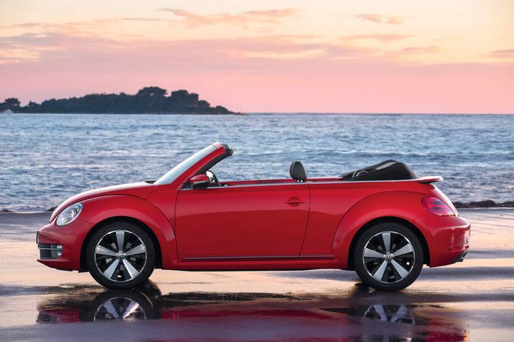 Volkswagen Beetle VW A5 2013 convertible