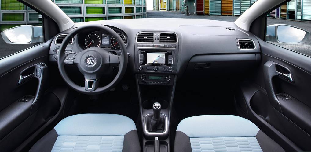 Interno di una Volkswagen VW Polo 6R 2013