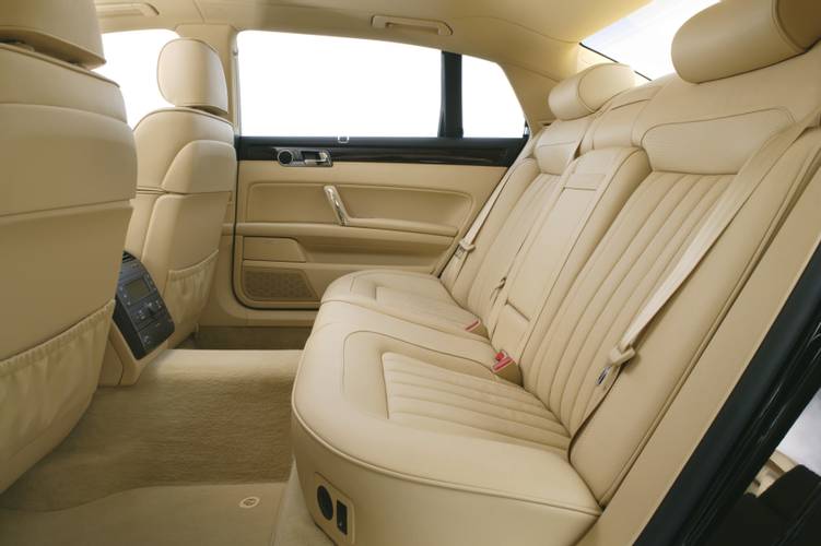 Vokswagen Phaeton GP2 facelift 2007 rear seats