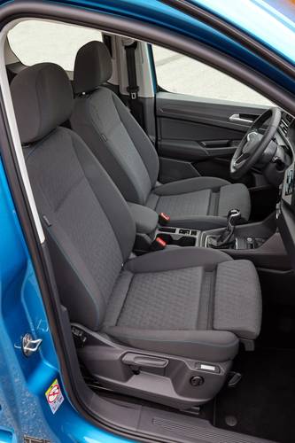 Volkswagen Caddy Life SB 2021 asientos delanteros