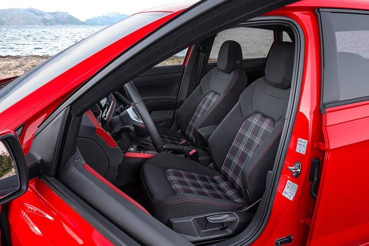 Volkswagen VW Polo GTI AW 2019 assentos dianteiros
