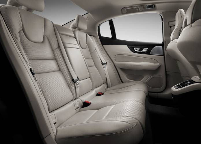 Volvo S60 2020 rear seats