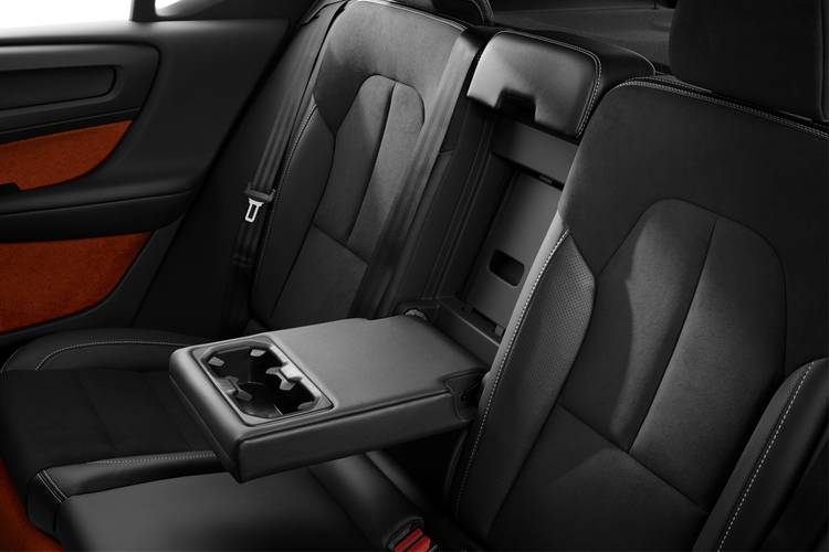 Volvo XC40 2020 rear seats