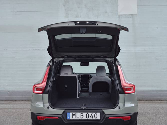 Volvo XC40 facelift 2022 bagageruimte tot aan voorstoelen